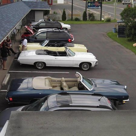 Motel Montgolfiere Jp サン・ジャン・シュル・リシュリュー エクステリア 写真