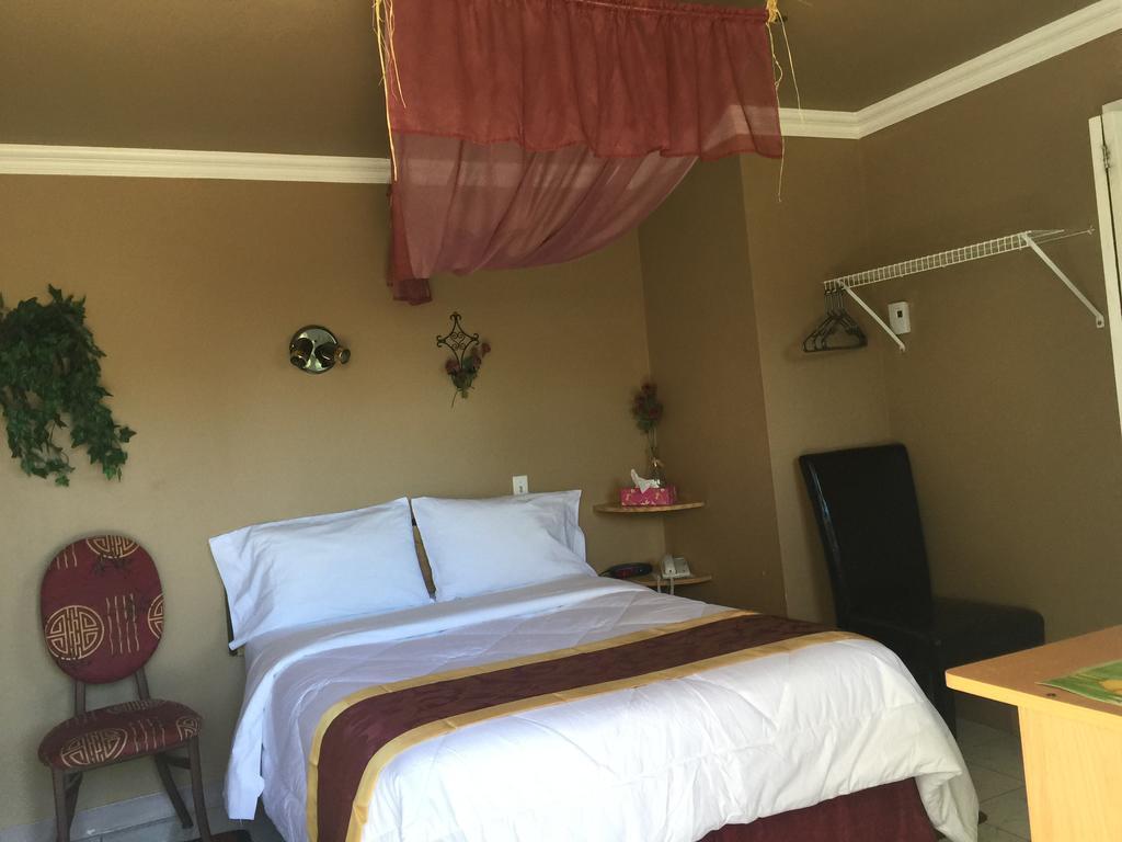 Motel Montgolfiere Jp サン・ジャン・シュル・リシュリュー エクステリア 写真